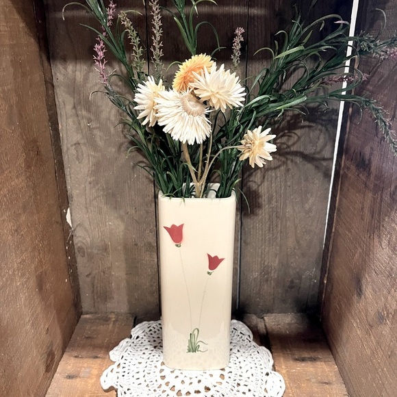 🌷 VASE RECTANGULAIRE FLEURS ROUGES – PIÈCE SIGNÉE - Picture 7 of 10